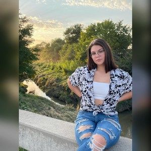 Meet your Posher, Bethany